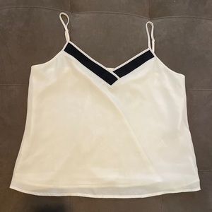 Banana Republic silk tank. Like new.